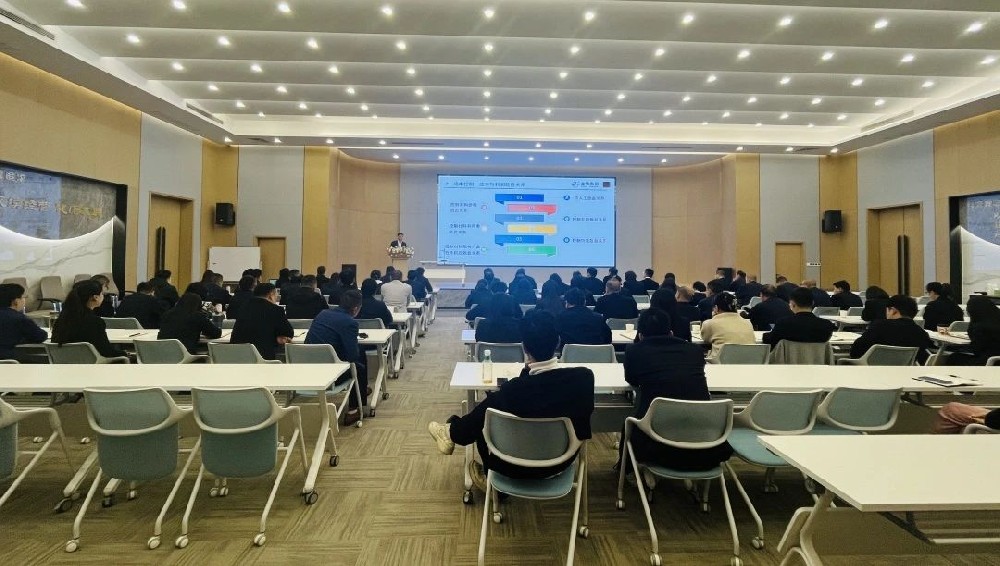 言传身教 学无止境|易游网页版-易游(中国)官方
集团开展成本控制专项培训