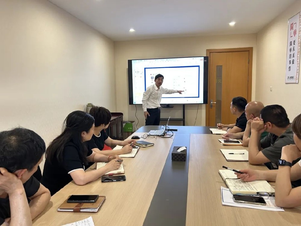 知识赋能 砺剑强兵 |易游网页版-易游(中国)官方
家具开展营销专题培训